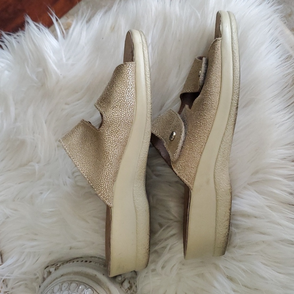 Fly Flot anatomic anti shock comfort mules sandals gold size 8 - Picture 4 of 16